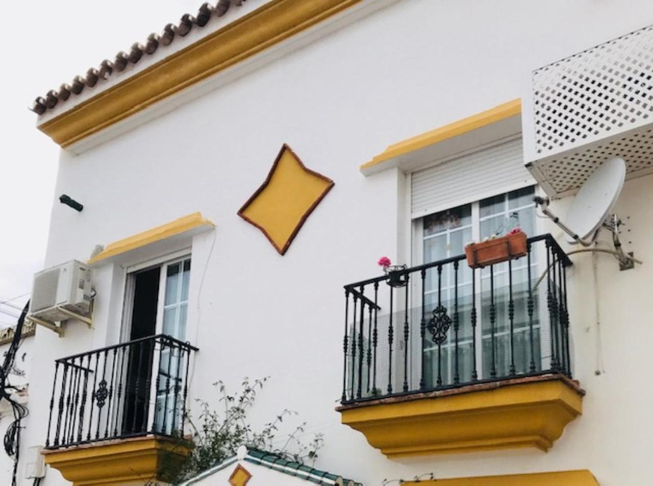 El Muro 贝纳尔马德纳 外观 照片